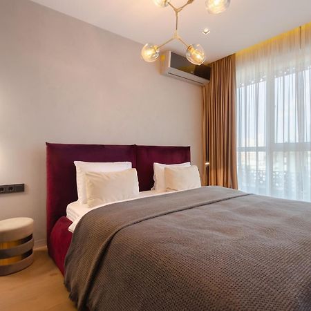 Modern New Cozy Apartment Kvartet Railway Station Kiev Eksteriør billede
