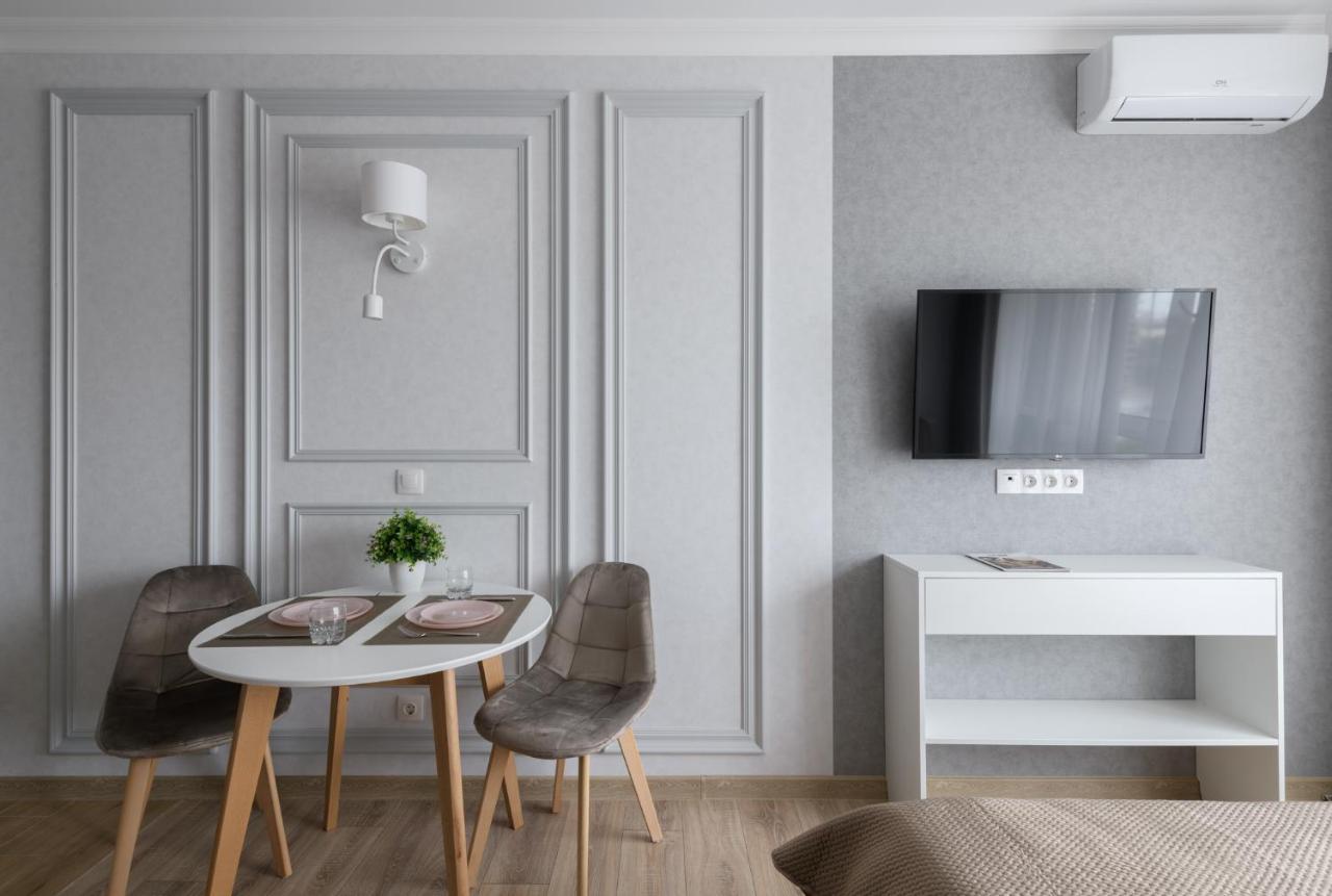 Modern New Cozy Apartment Kvartet Railway Station Kiev Eksteriør billede