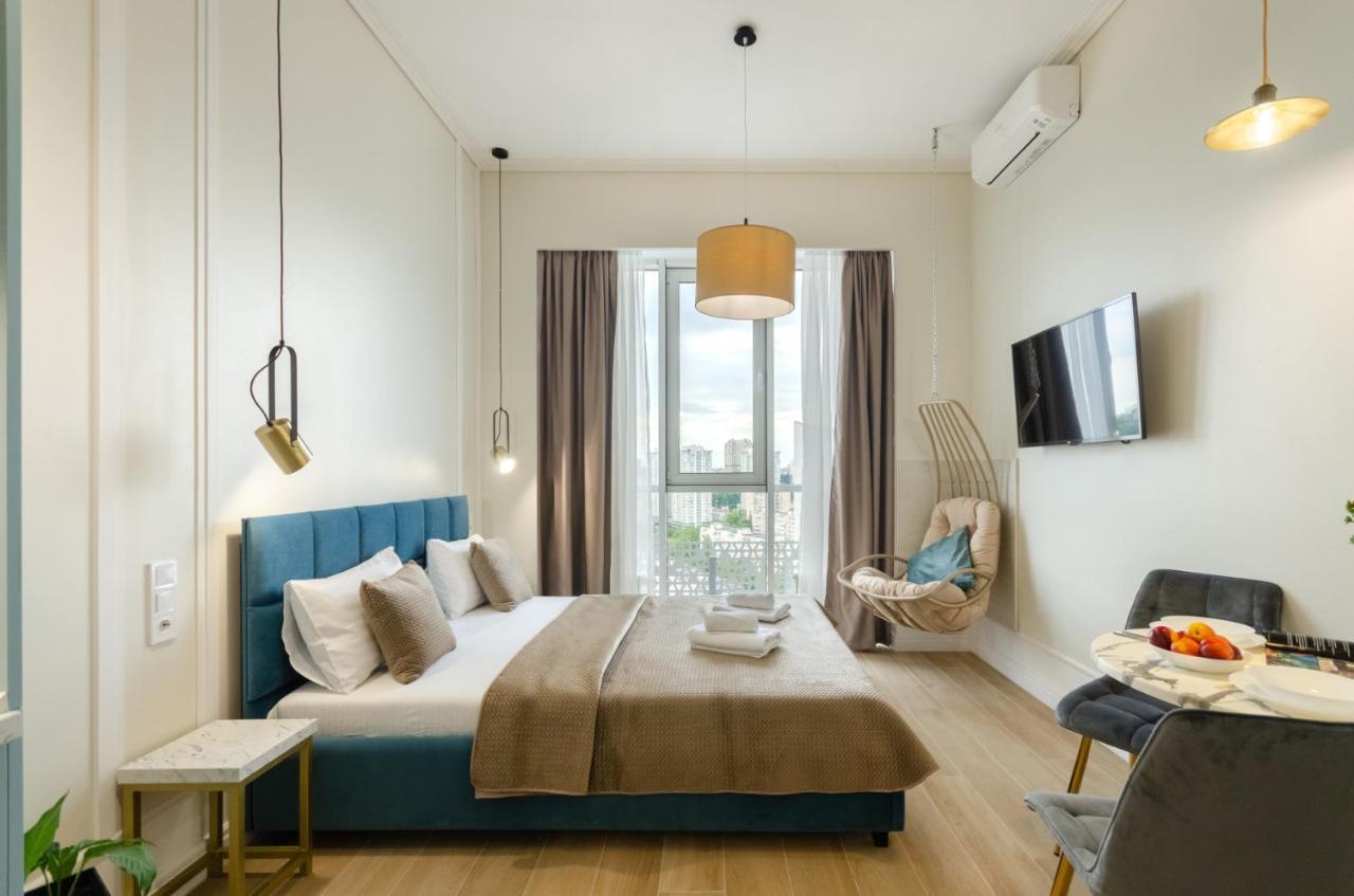 Modern New Cozy Apartment Kvartet Railway Station Kiev Eksteriør billede