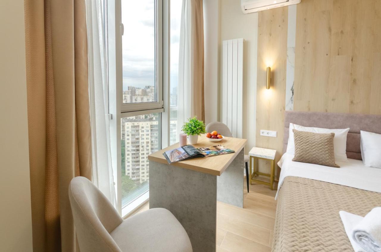 Modern New Cozy Apartment Kvartet Railway Station Kiev Eksteriør billede