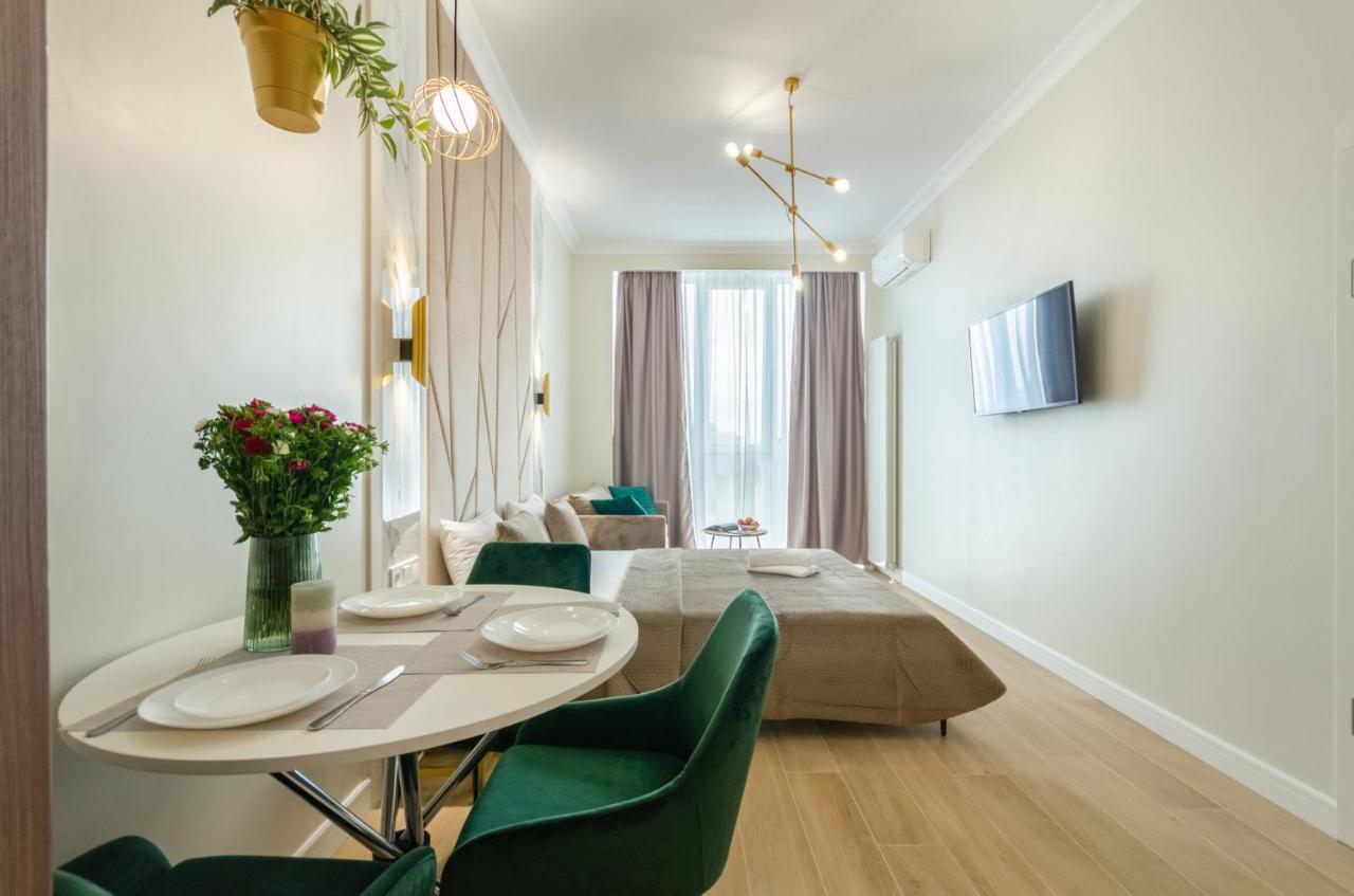 Modern New Cozy Apartment Kvartet Railway Station Kiev Eksteriør billede