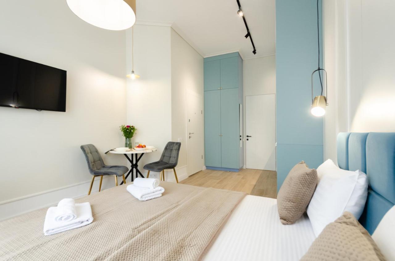 Modern New Cozy Apartment Kvartet Railway Station Kiev Eksteriør billede