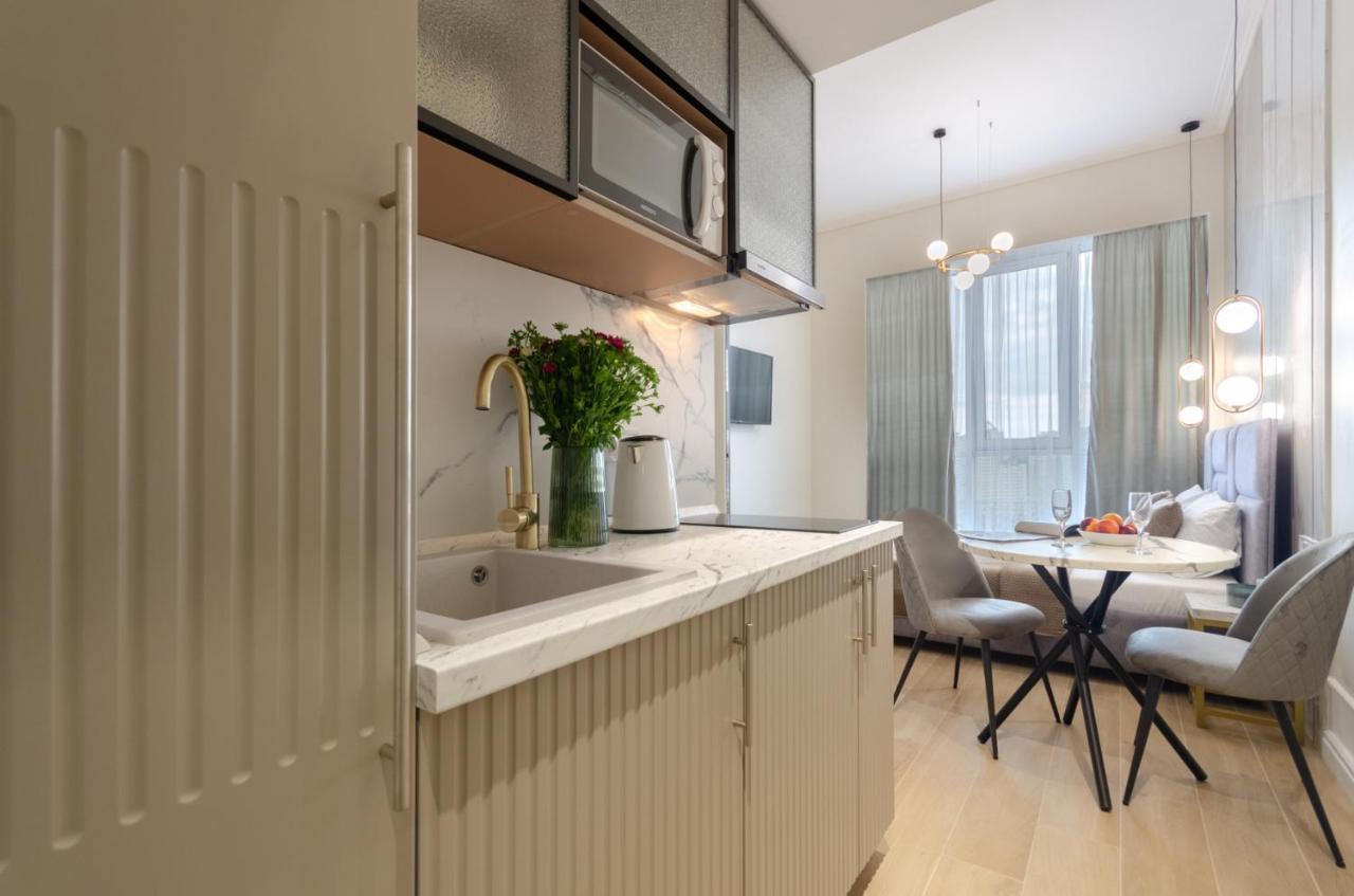 Modern New Cozy Apartment Kvartet Railway Station Kiev Eksteriør billede