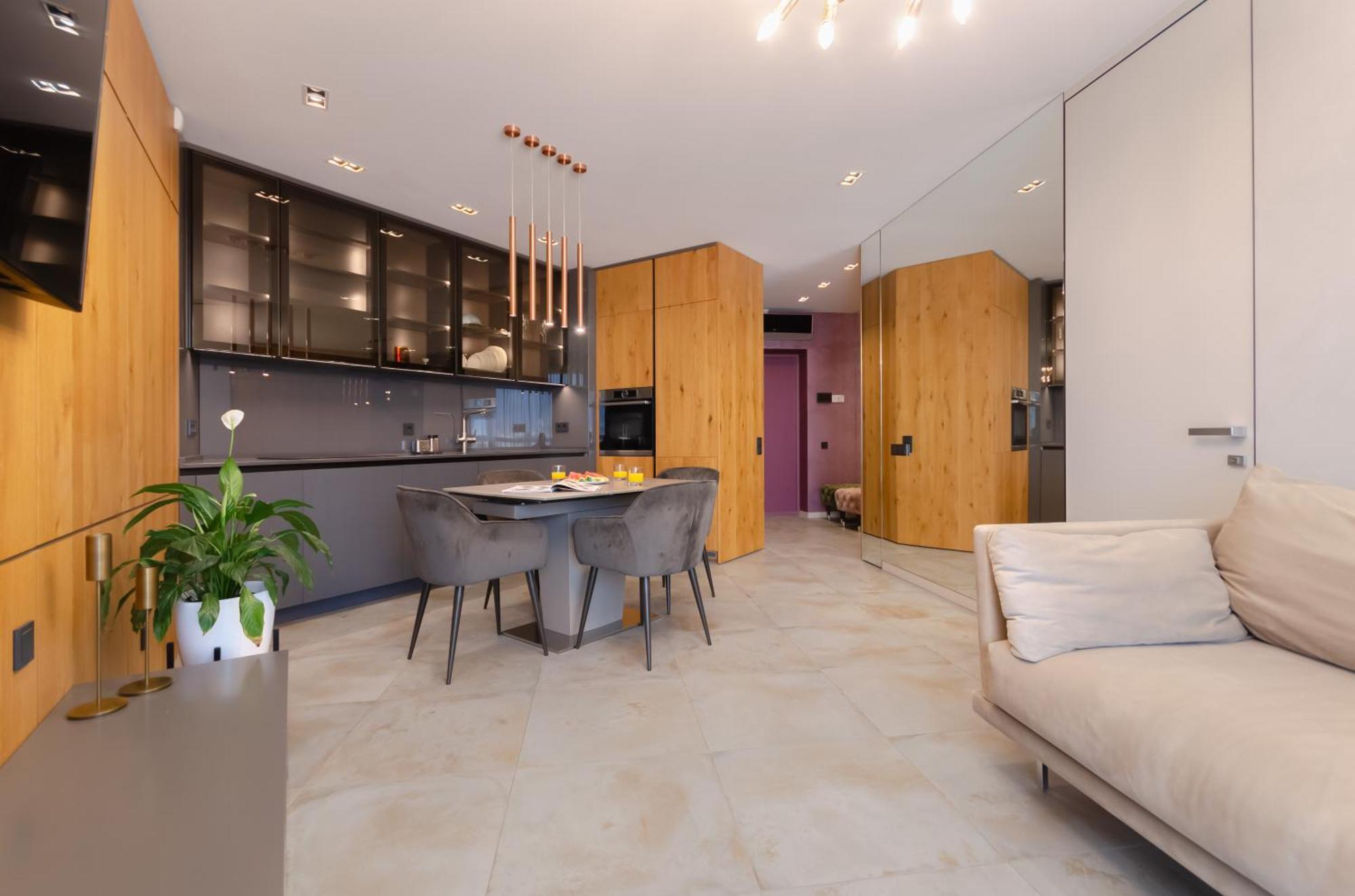 Modern New Cozy Apartment Kvartet Railway Station Kiev Eksteriør billede