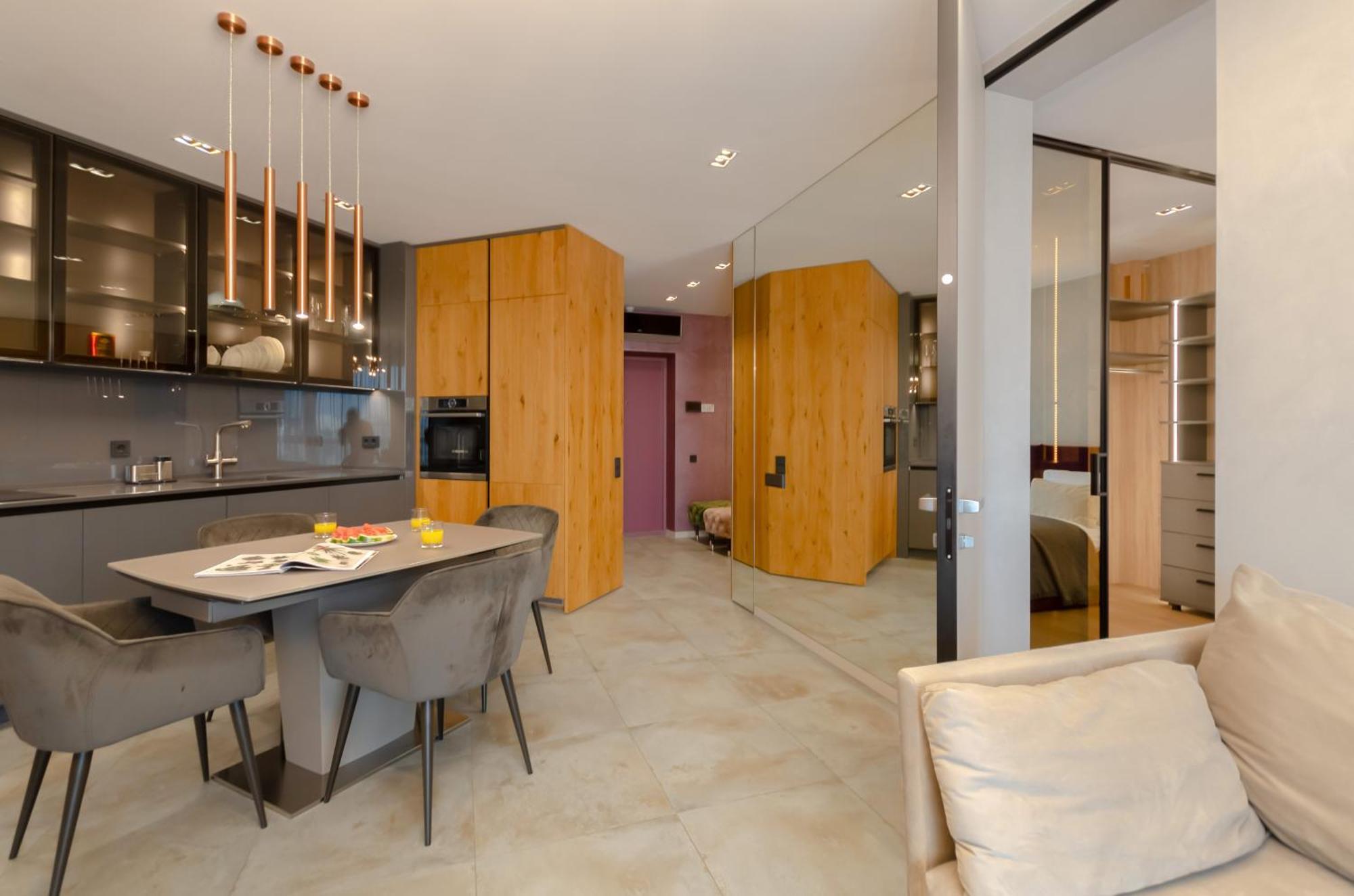 Modern New Cozy Apartment Kvartet Railway Station Kiev Eksteriør billede